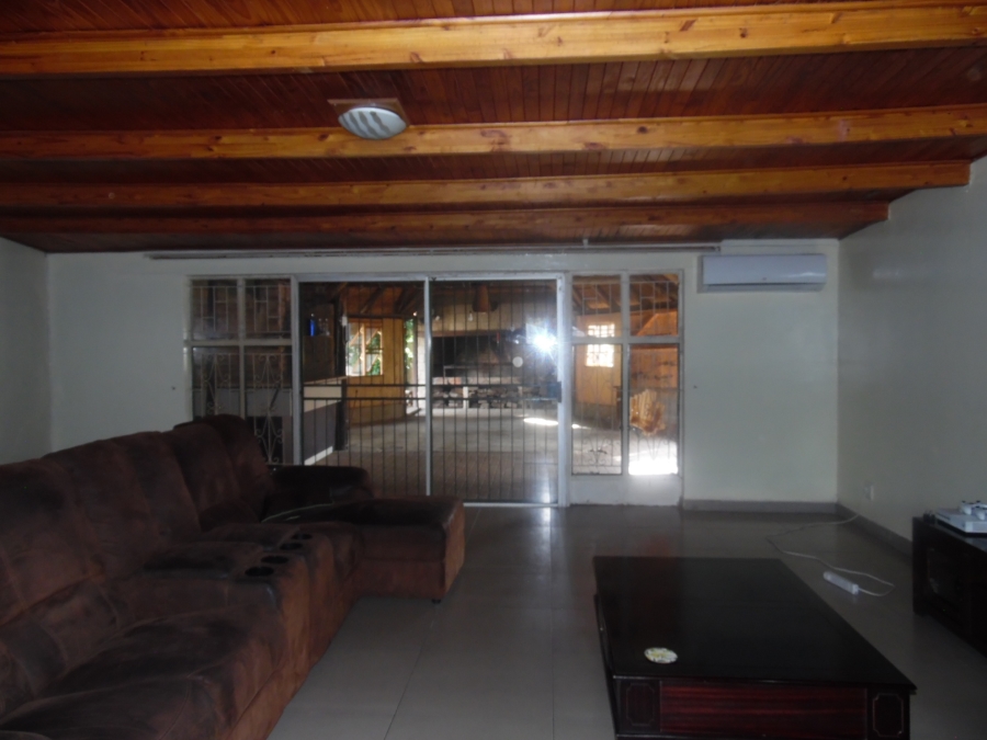 5 Bedroom Property for Sale in Bedelia Free State